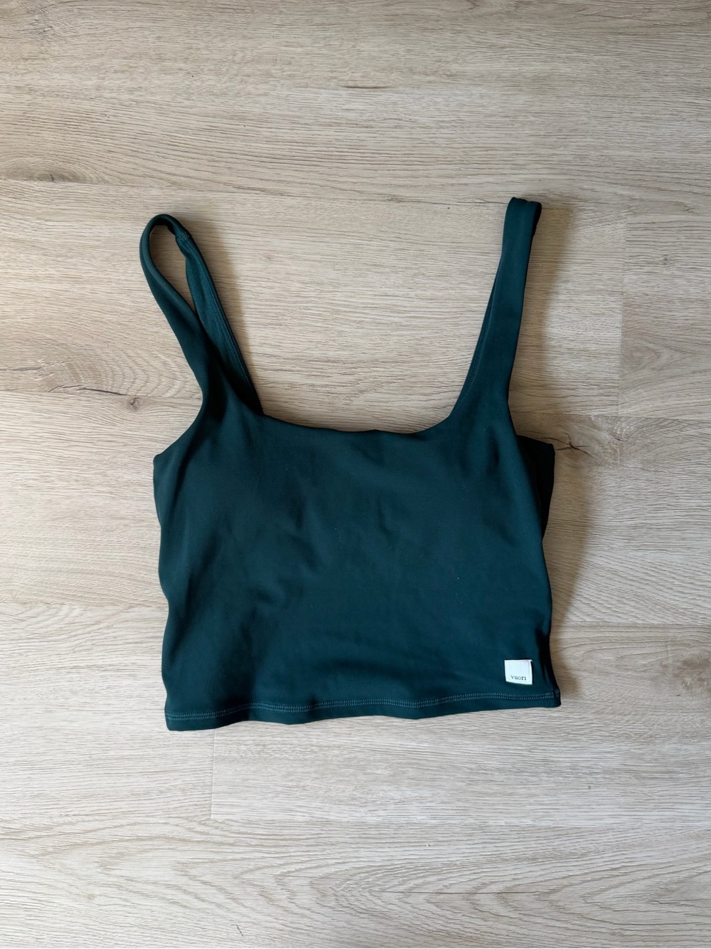 Vuori womenâs daily crop